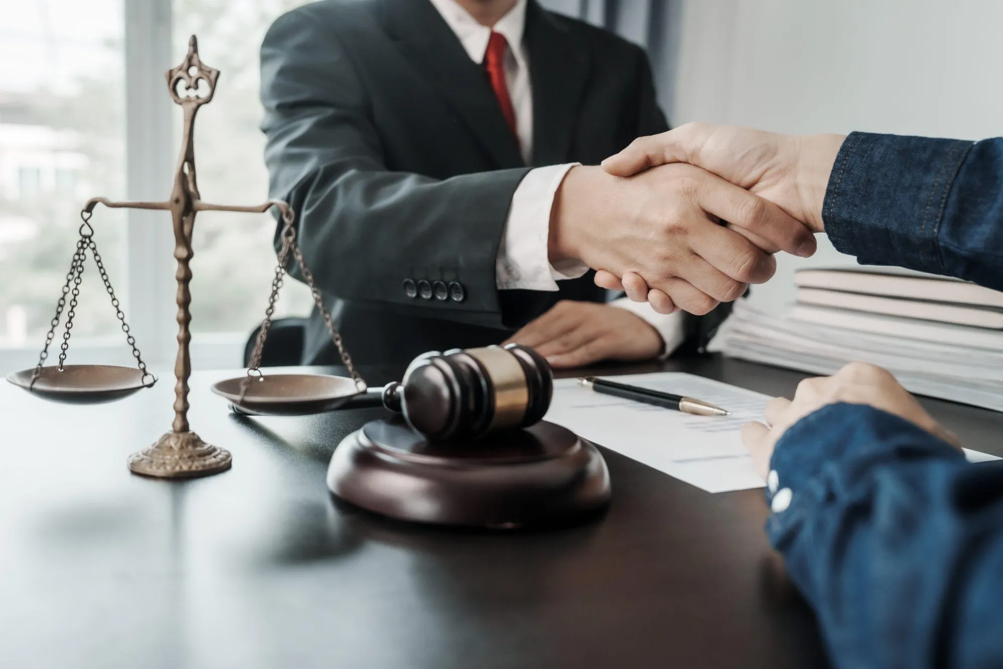 What Is the Process for Obtaining Legal Opinions from Advocates in Dubai