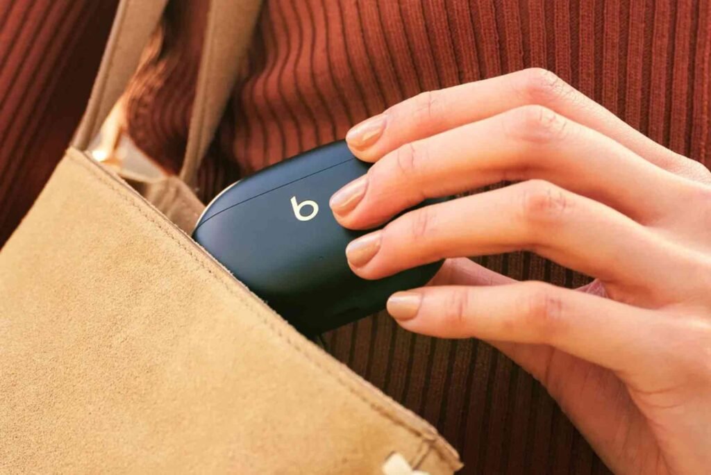 How to How to Connect Beats Studio buds Step by Step for